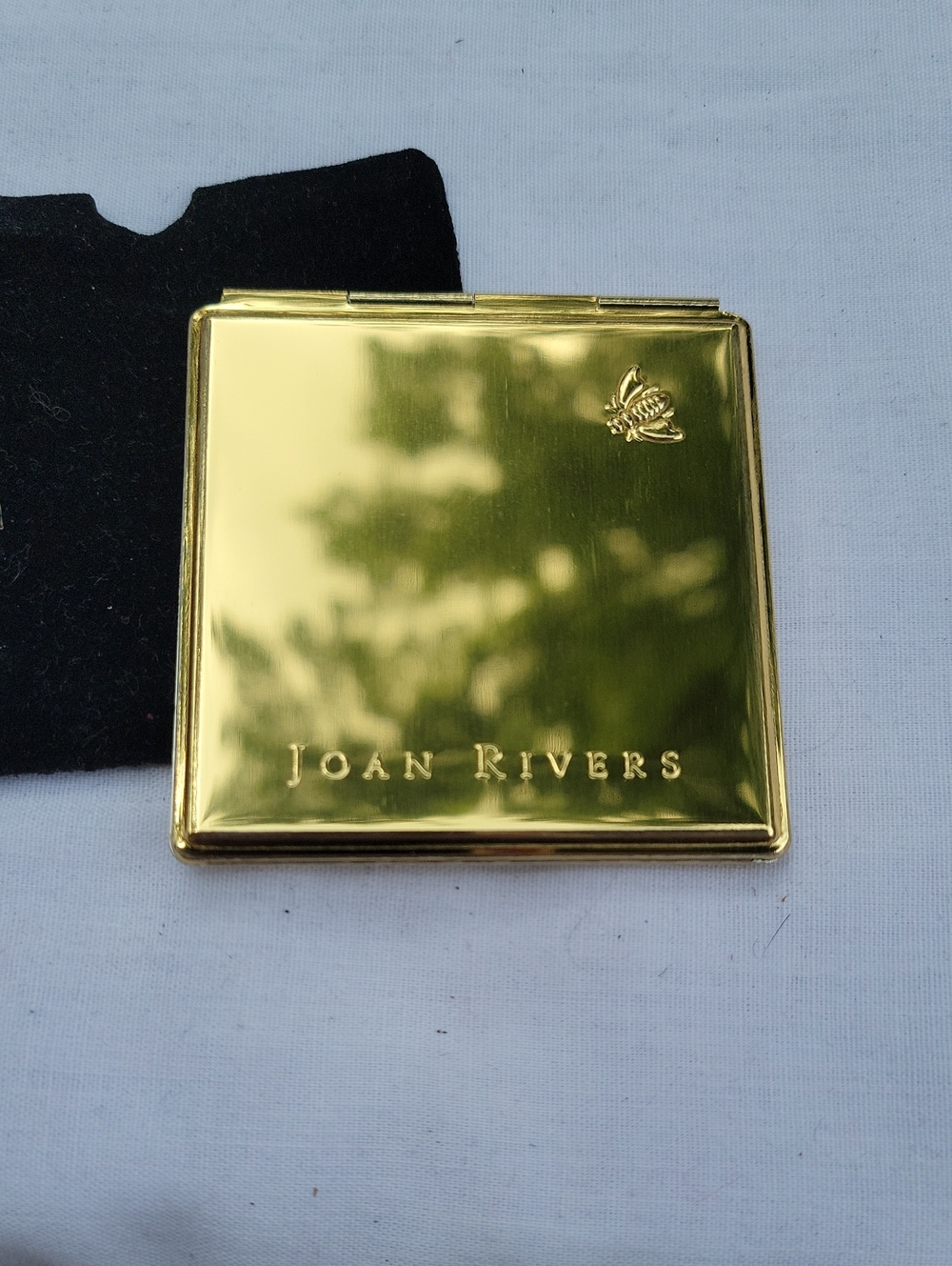 Vintage Joan Rivers Shiny Gold Square Compact with Bee Accent